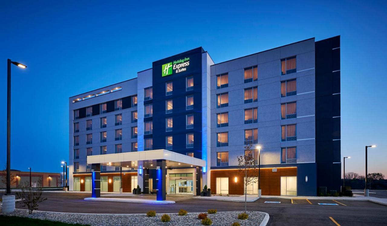 Holiday Inn Express & Suites Windsor East - Lakeshore By Ihg Tecumseh Eksteriør billede